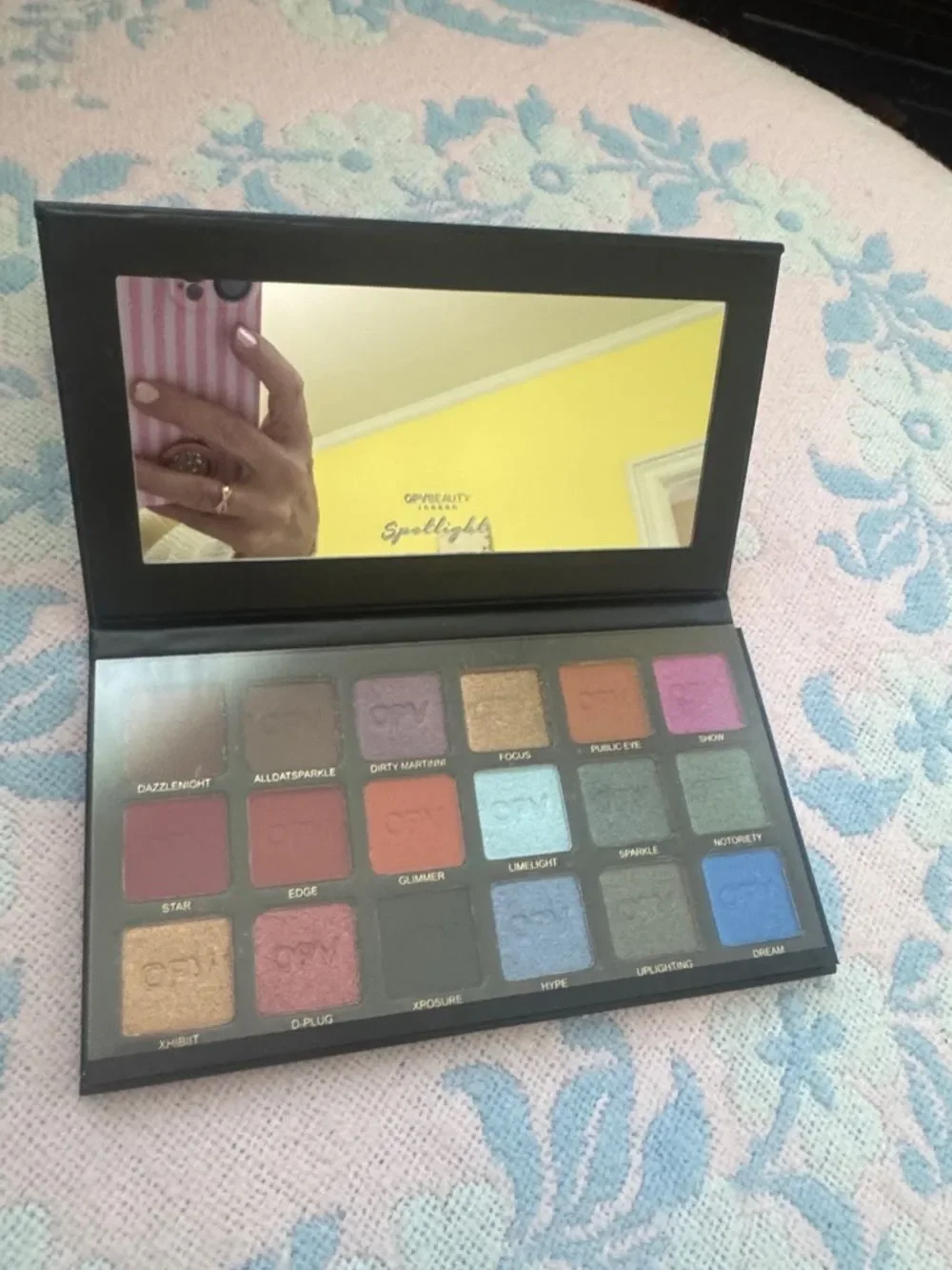 Spotlight eyeshadow palette